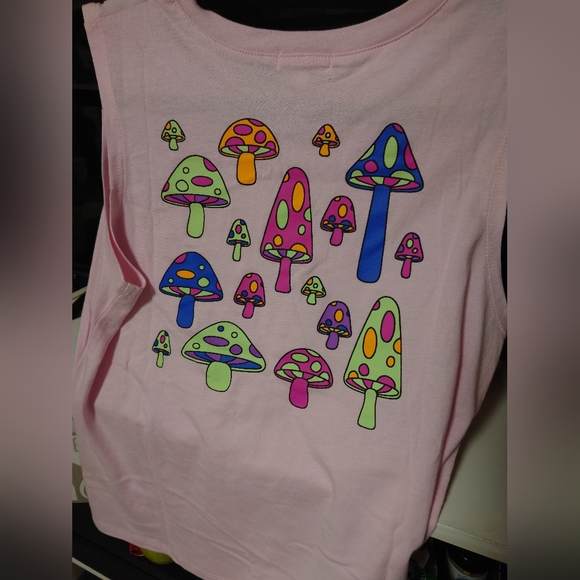 bp woman's tank top, NWT - Picture 2 of 3